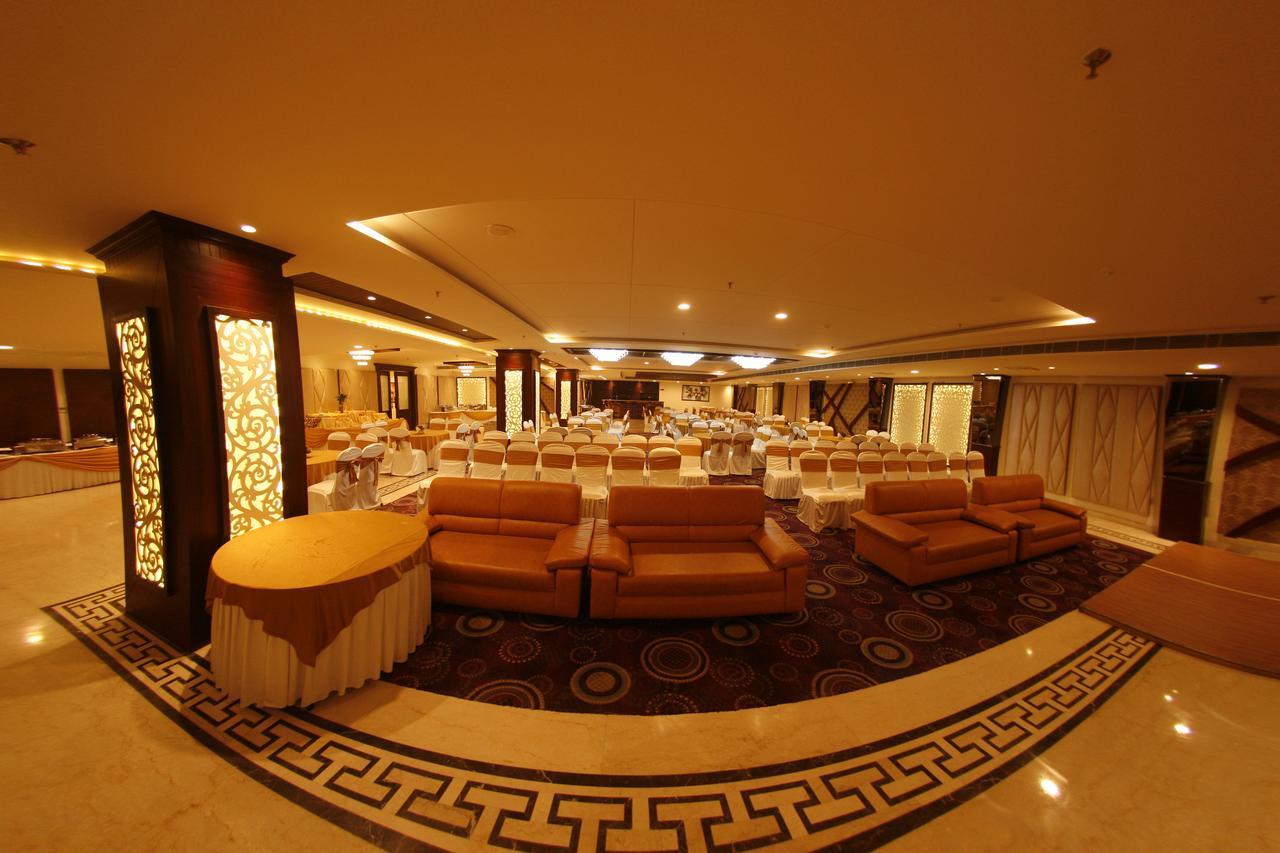 Hotel Imperia Suites Jalandhar Exterior foto